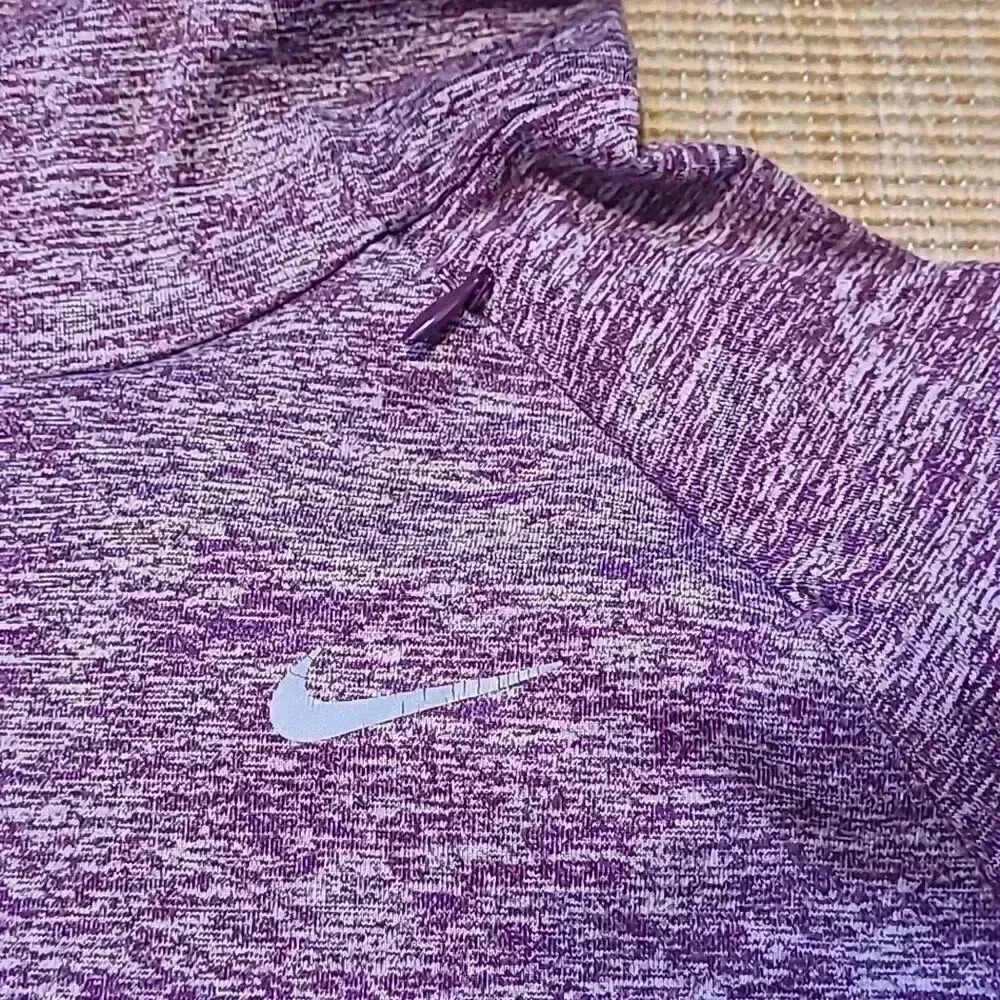 Women's NIKE Dry Fit Running Long Sleeved Shirt with  Hood - Size SMALL - Picture 3 of 9